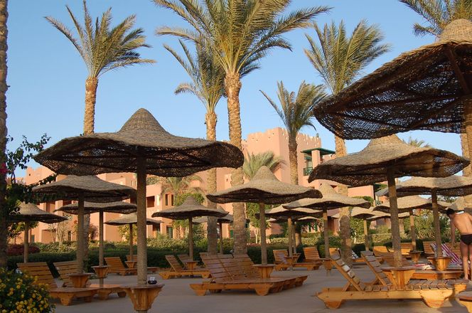 Piękna posłanka pojechała na wakacje z bliskim współpracownikiem Andrzeja Leppera! Pikantne zdjęcia!