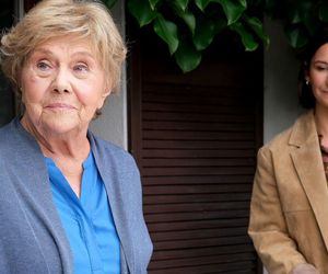 M jak miłość odc. 1889. Barbara (Teresa Lipowska), Agnes (Amanda Mincewicz)