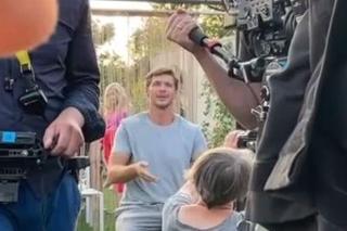 Mikołaj Roznerski (Marcin w M jak miłość) na planie