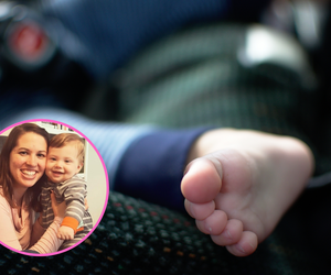 11-miesięczny chłopiec zmarł podczas drzemki. Ten błąd popełnia wielu rodziców 