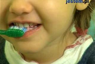 Jak dbać o zęby dziecka