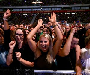 Koncert Roztańczony PGE Narodowy 2025. Na scenie gwiazdy: popu, rapu i disco polo [ZDJĘCIA]