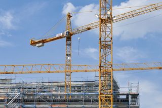 Operator dźwigu nie dawał znaku życia! Prawda była szokująca