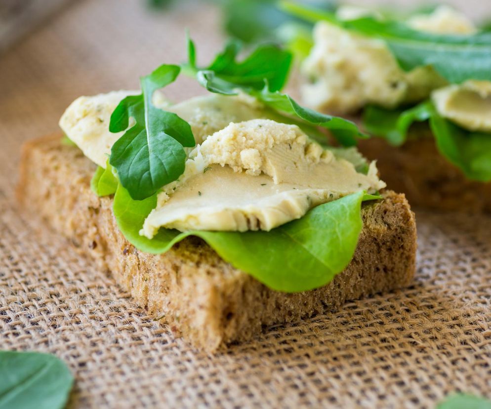 Co zamiast masła na kanapce? Oto zdrowe zamienniki, które wspierają odporność i koncentrację