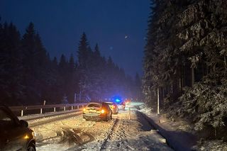 Śnieżyca na Dolnym Śląsku. Na drogach panują trudne warunki