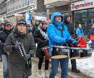 Parada w Mikołajów w Chorzowie na koniec Mikołajowego Festiwalu Czekolady z... owadami