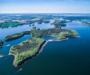 Wakacje rozczarowują pogodą? Sprawdź listę mazurskich jezior, gdzie woda jest ciepła jak zupa!