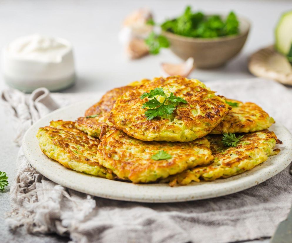 keto placki z cukinii z parmezanem