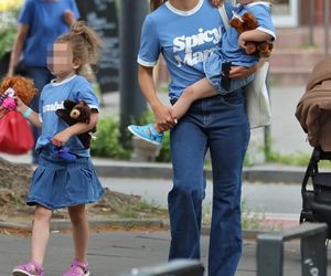 Agnieszka Kaczorowska. Tańcząca z córkami