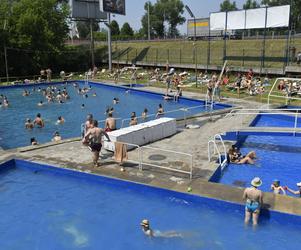 Ranking odkrytych basenów w Warszawie