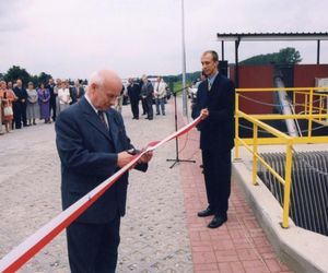 Skwer przy Zespole Szkół nr 1 z nową nazwą. Zbyszko Szmaj na stałe w sercu miasta