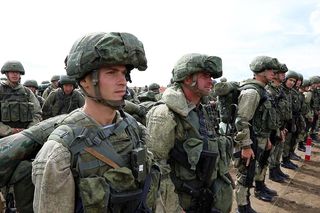 Rosyjscy żołnierze oskarżeni o morderstwa. Prawie tysiąc spraw od początku inwazji na Ukrainę