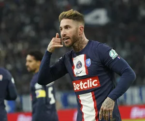 Sergio Ramos rzucił się z rękami na fotoreportera po meczu Ligi Mistrzów! Nerwy puściły, słoma wyszła z butów [WIDEO]