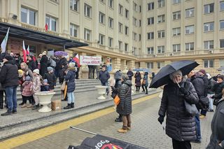 Protest “Nie dla deprawacji dzieci w szkołach”