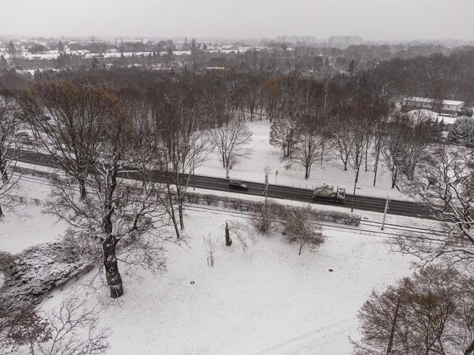 Pierwszy, większy śnieg w mieście. Zaczęła padać 11 grudnia  