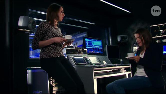 Na Wspólnej, odc. 2909. Roma (Julia Kamińska), Marta (Joanna Jabłczyńska)