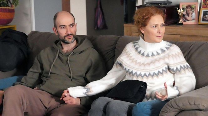 Barwy szczęścia odc. 3209. Halina Kałuża (Marta Zięba), Omar (Kirił Denev)