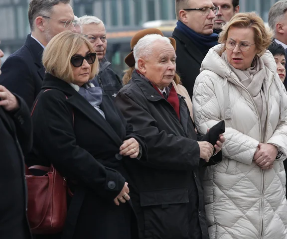 W takich butach Kaczyńskiego jeszcze nie widziałeś!  [ZDJĘCIA]	