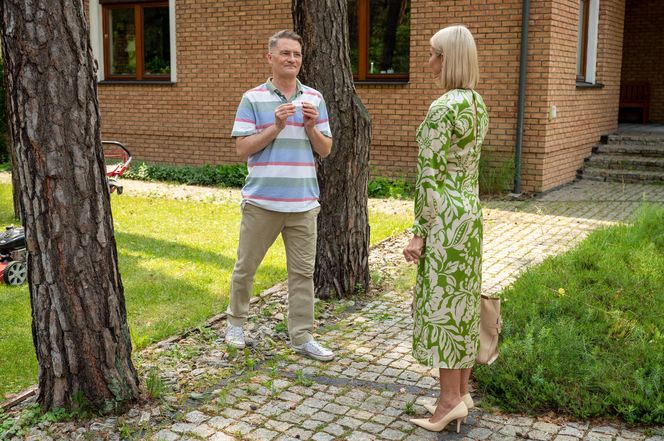 Na sygnale odc. 609. Artur Góra (Tomasz Piątkowski), Beata Górska (Justyna Sieniawska)