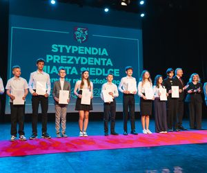 Blisko 700 najzdolniejszych siedleckich uczniów z nagrodami za dokonania w nauce!