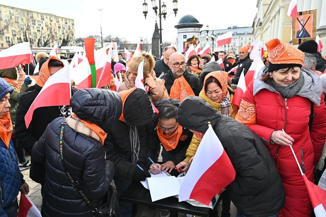 "Nasza sytuacja jest krytyczna". Najemcy z Marywilskiej znów protestują