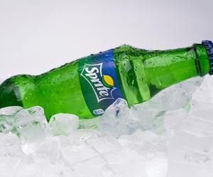 Koniec zielonych butelek Sprite. Po 60 latach napój zmienia opakowanie