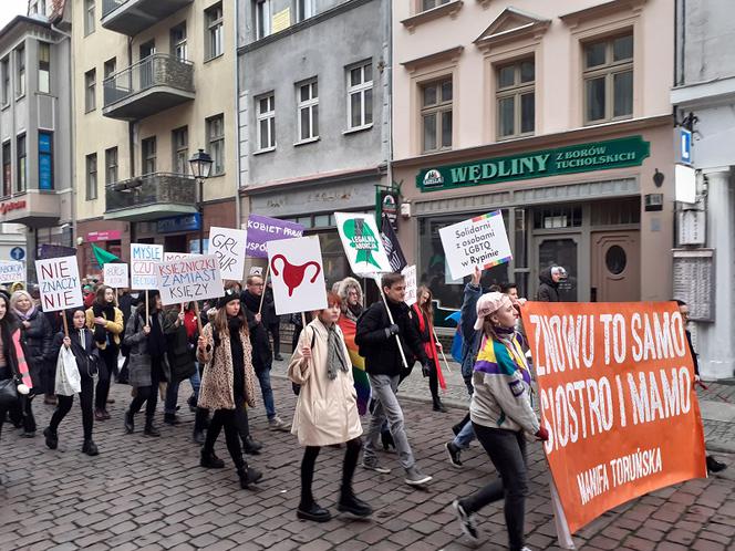 Toruń miał swoją manifestację feministyczną. Zobacz jak wyglądała