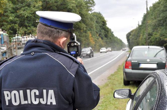 Białystok: Młodzi piraci drogowi zatrzymani. Jechali ponad 130km/h po mieście [WIDEO]