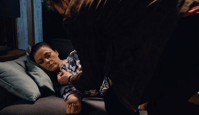 M jak miłość odc. 1883. Kinga (Katarzyna Cichopek), Dariusz Hoffman (Mateusz Rusin)