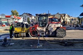 Na ul. Floriańskiej w Siedlcach powstaje nowe rondo ósemkowe i nowa nawierzchnia