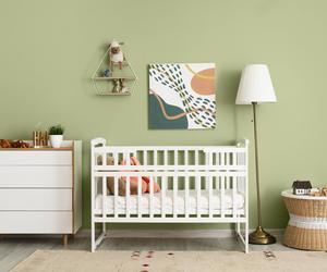 Przytulny pokój dla niemowlaka – w kolorach natury