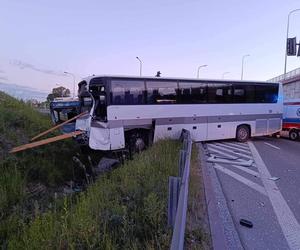 Kierowca autobusu MPK zginął po zderzeniu z innym autobusem