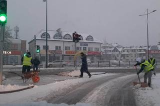 Zima, śnieg i fatalne warunki na drogach