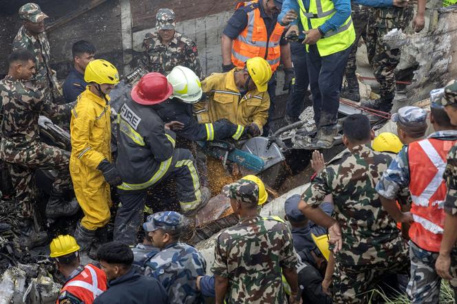 Nepal/ Osiemnaście osób zginęło w wypadku samolotu podczas startu