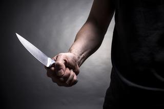 42-latek rzucił nożem w partnerkę! 