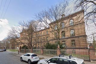 Najstraszniejszy budynek we Wrocławiu według AI
