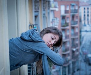 Ból głowy, mgła mózgowa i odkładanie na później. Te objawy to sygnał ostrzegawczy przed katastrofą 