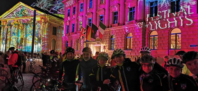 Szczecińscy rowerzyści na Festiwalu Światła w Berlinie