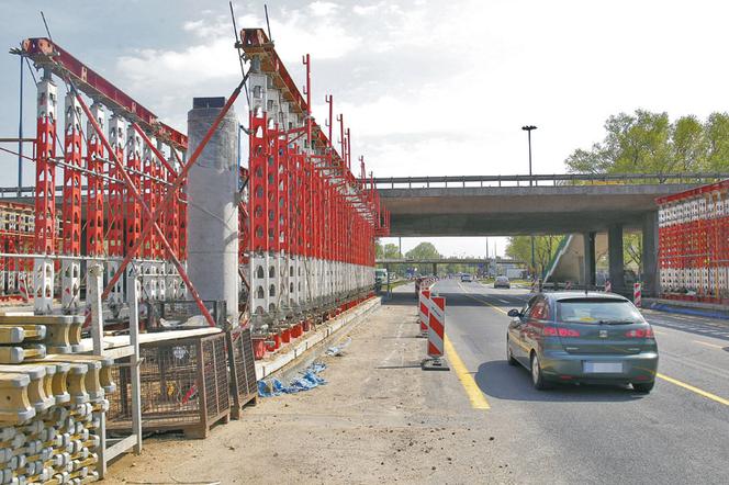 Będą montować nowy most