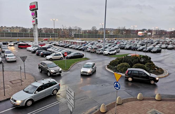 Polacy szturmowali sklepy