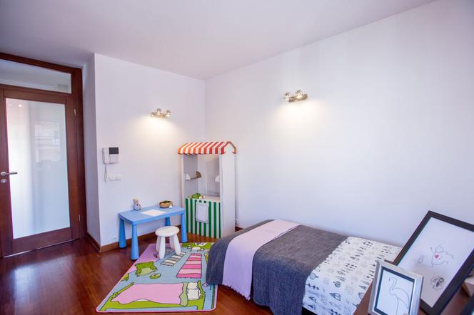 Metamorfozy wnętrz: pokój dla dziecka w stylu minimalistycznym