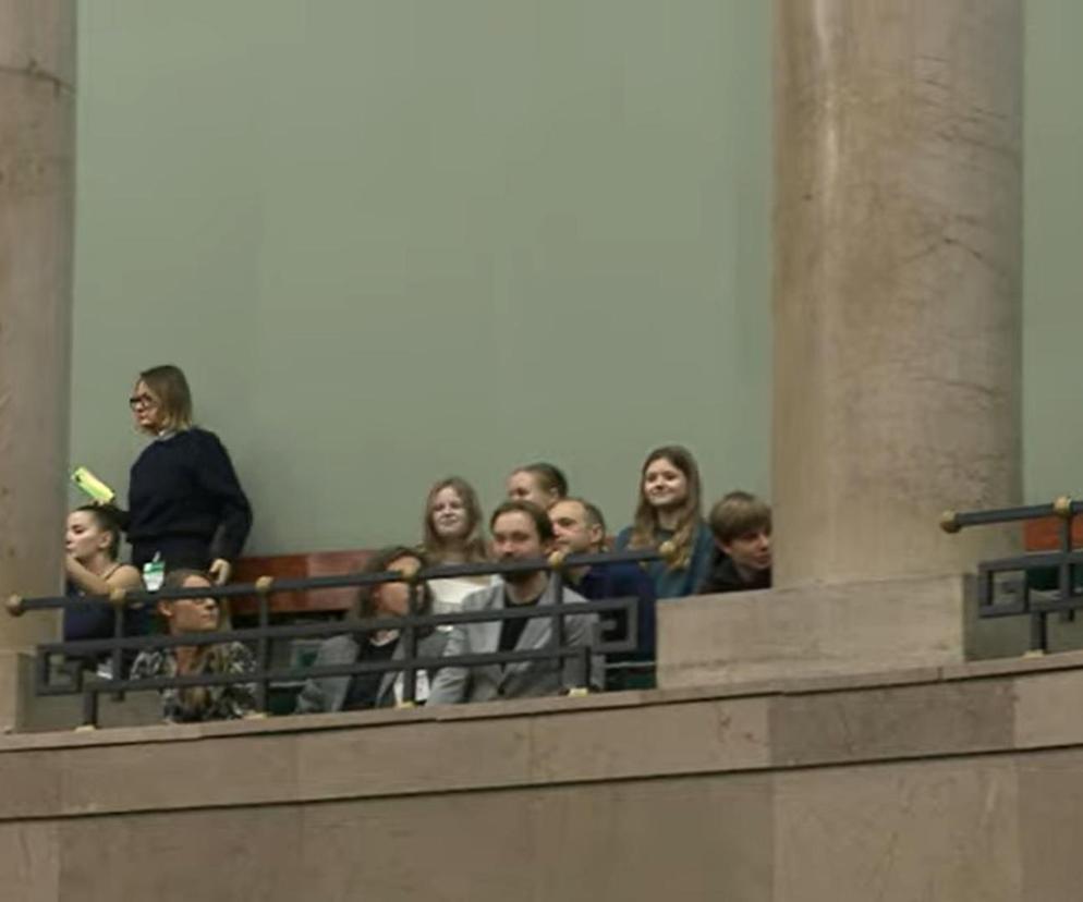 Uczniowie z Ustrzyk Dolnych w Sejmie. Przyglądali się wyborze nowej Rzecznik Praw Dziecka 