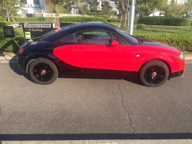 Replika Bugatti Veyron na bazie Audi TT