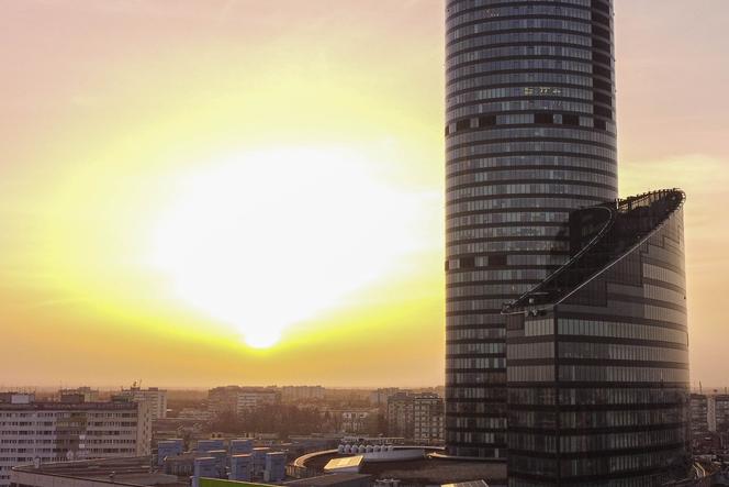 Wrocław: Sky Tower zostanie wystawiony na sprzedaż