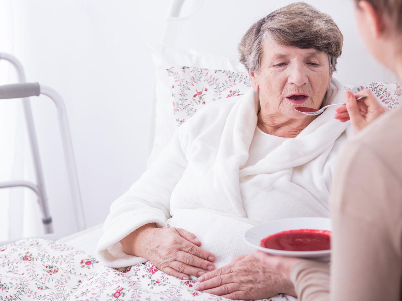 Opieka nad chorym: pielęgnacja skóry obłożnie chorego