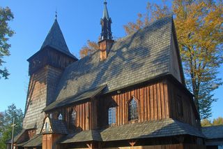 To jeden z najpiękniejszych drewnianych kościołów w Małopolsce. Jest uznawany za perłę gotyku