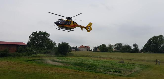 Wypadek w  Boniowicach. 21-latek i 12-latek zostali ciężko ranni