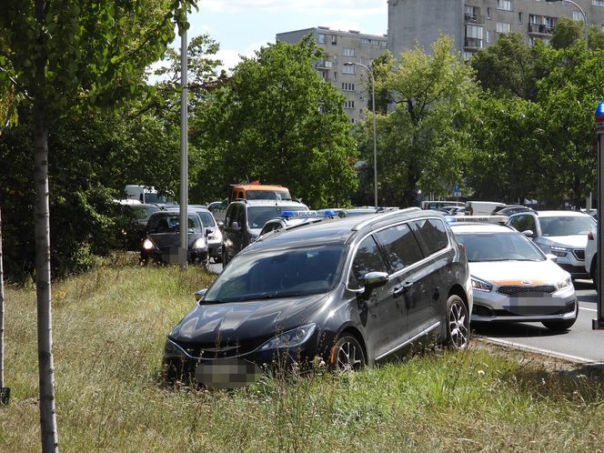 Kierowca Toyoty wjechał w pieszych na Bielanach. Cztery osoby trafiły do szpitala