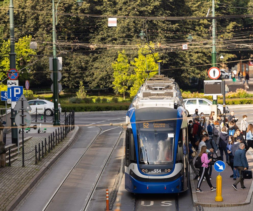 Remonty nabierają tempa. Zmiany w komunikacji miejskiej już od września