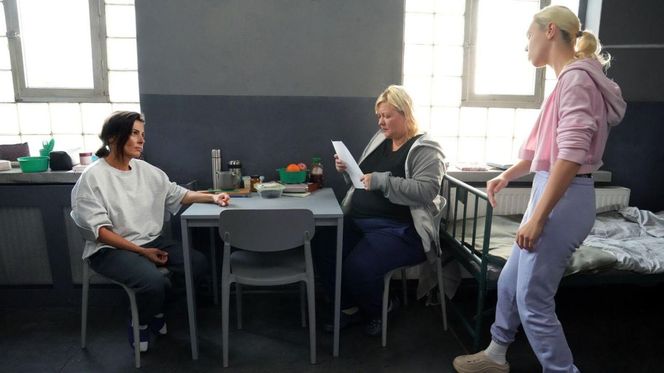 Barwy szczęścia odc. 3117. Kasia (Katarzyna Glinka), Brygida (Katarzyna Cynke), Elwira (Małgorzata Gorzna)